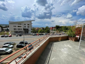 Propriete Ten - close to university, hospital and downtown